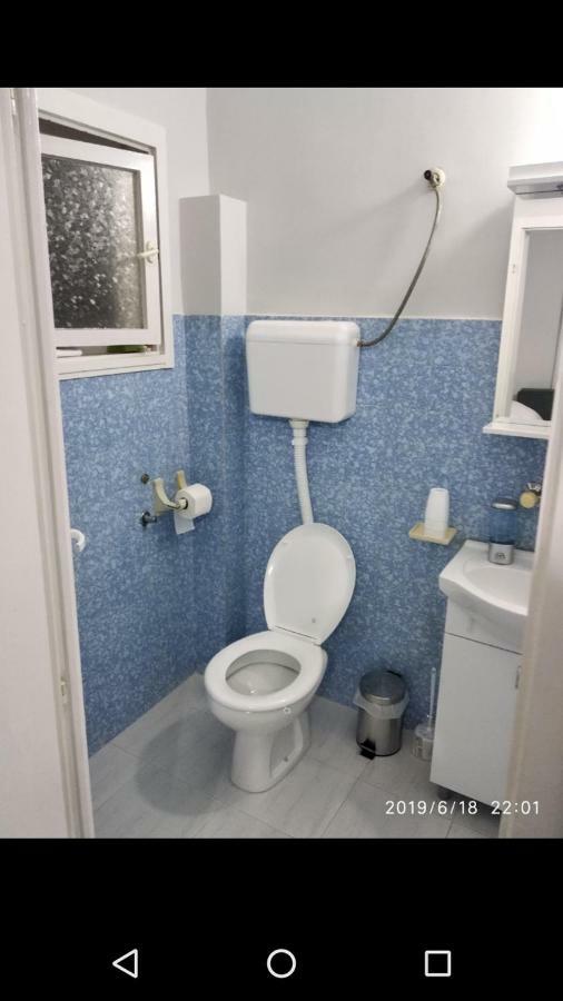 Apartmani Pinokio Ni Exteriör bild